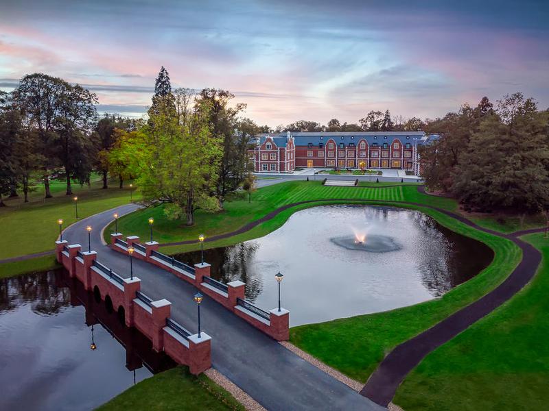 Aurora Garden Hotel — venue for hire in Windsor