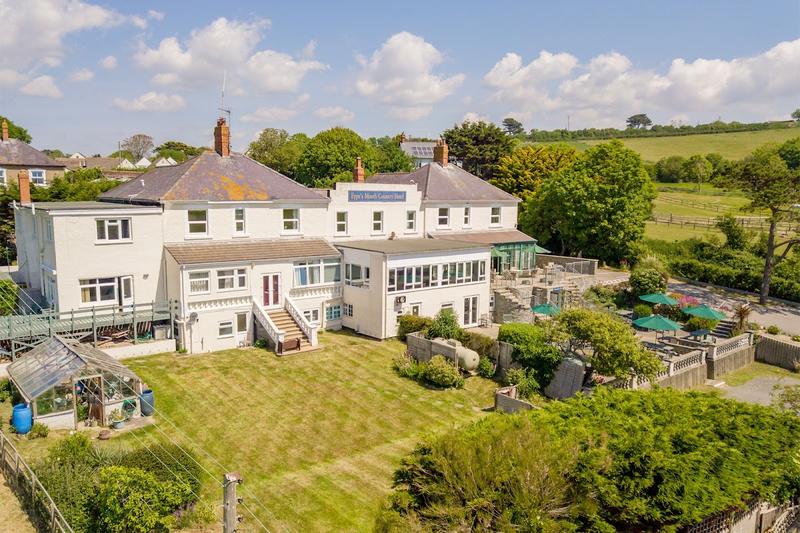 Eype's Mouth Country Hotel
