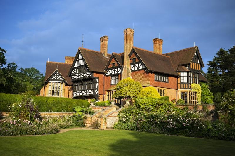 Grim's Dyke Hotel — venue for hire in Harrow