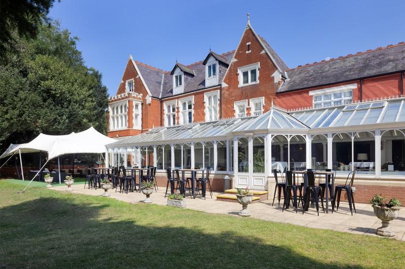 Hilton St Anne's Manor Bracknell