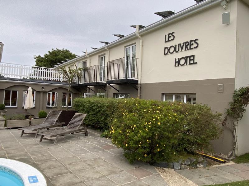 St Martin's Country Hotel