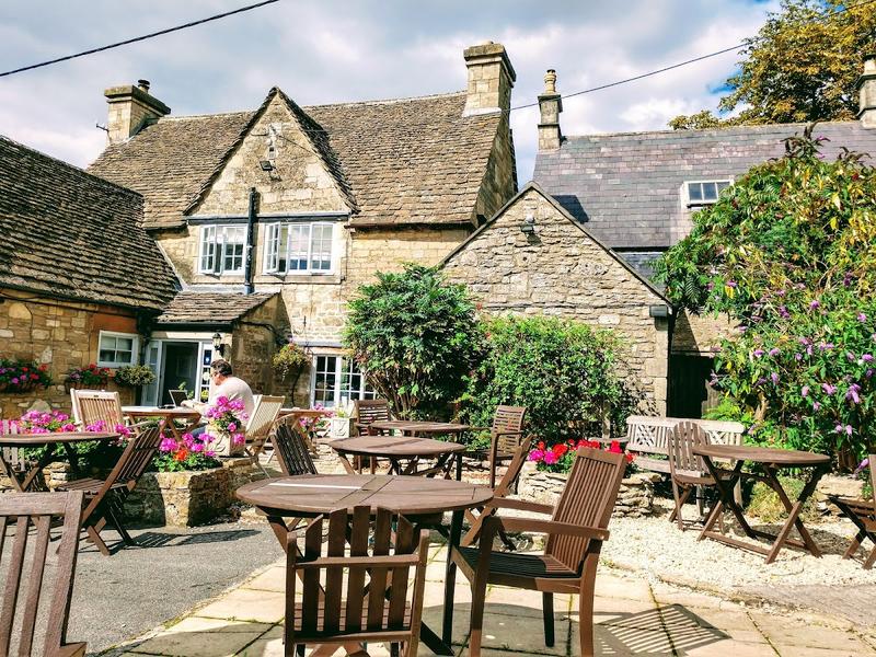The Old Tollgate Restaurant & Hotel